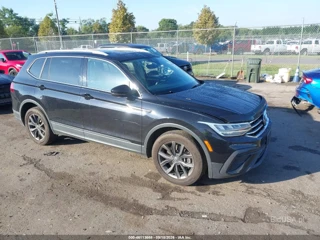 VOLKSWAGEN VOLKSWAGEN TIGUAN 2.0T SE