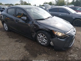 TOYOTA TOYOTA YARIS IA