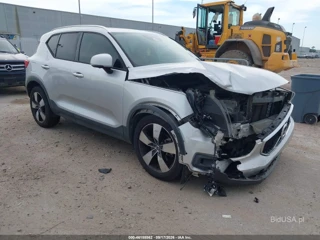 VOLVO VOLVO XC40 T5 MOMENTUM