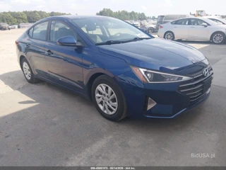 HYUNDAI HYUNDAI ELANTRA SE