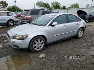 VOLVO S40 T5