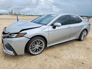 TOYOTA CAMRY XSE