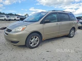 TOYOTA SIENNA LE