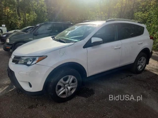 TOYOTA RAV4 LE