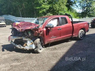 TOYOTA TUNDRA DOUBLE CAB SR5