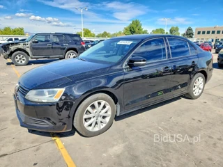 VOLKSWAGEN JETTA SE