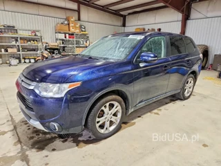 MITSUBISHI OUTLANDER SE