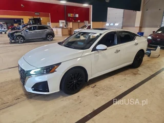 NISSAN ALTIMA SV