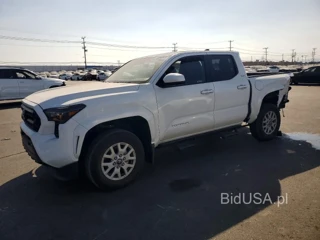 TOYOTA TACOMA SR5