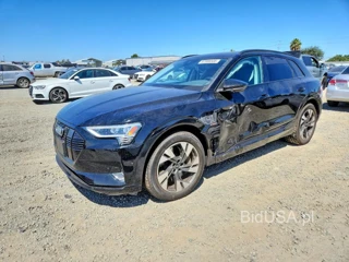 AUDI E-TRON PREMIUM