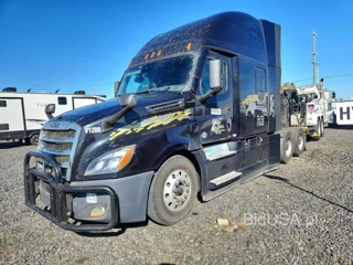 FREIGHTLINER CASCADIA 126