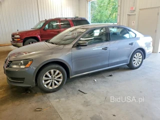 VOLKSWAGEN PASSAT S
