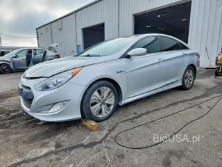 HYUNDAI SONATA HYBRID