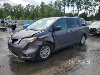 TOYOTA SIENNA XLE 8-PASSENGER