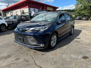 TOYOTA SIENNA PLATINUM 7-PASSENGER