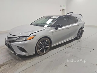 TOYOTA CAMRY XSE