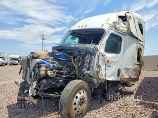 FREIGHTLINER CASCADIA 126