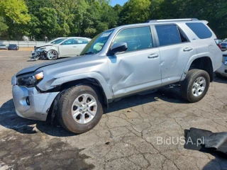 TOYOTA 4RUNNER SR5
