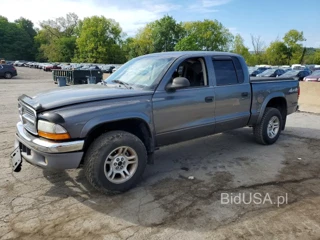 DODGE DAKOTA QUAD SLT