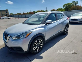 NISSAN KICKS SV