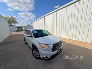 TOYOTA HIGHLANDER LE PLUS
