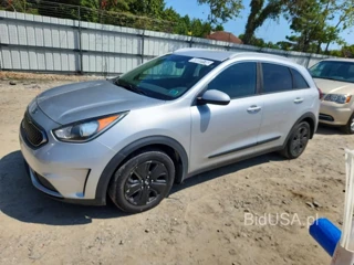 KIA NIRO LX