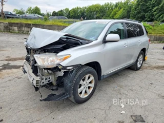 TOYOTA HIGHLANDER SE