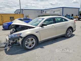 FORD TAURUS SE