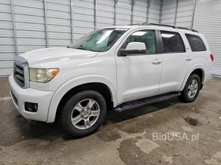 TOYOTA SEQUOIA SR5
