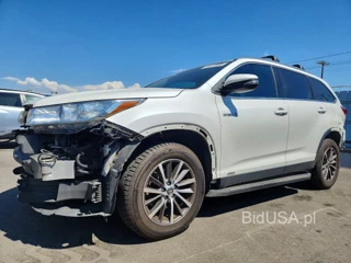 TOYOTA HIGHLANDER HYBRID XLE