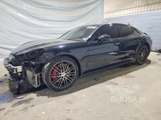 PORSCHE PANAMERA TURBO