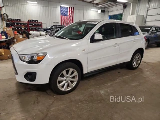 MITSUBISHI OUTLANDER SPORT ES