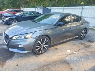 NISSAN ALTIMA SR