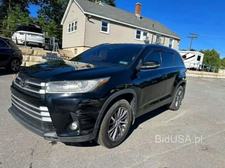 TOYOTA HIGHLANDER XLE