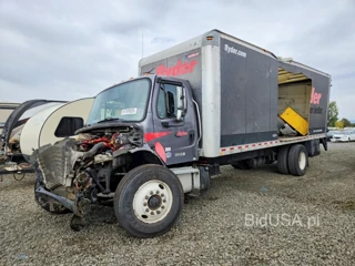 FREIGHTLINER M2 106 MEDIUM DUTY