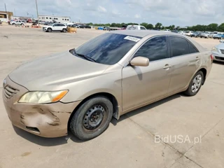 TOYOTA CAMRY BASE