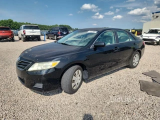 TOYOTA CAMRY BASE