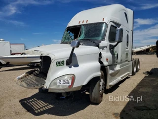 FREIGHTLINER CASCADIA 125 SLEEPER CAB"