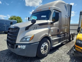 FREIGHTLINER CASCADIA 126
