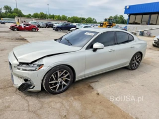VOLVO S60 T6 MOMENTUM
