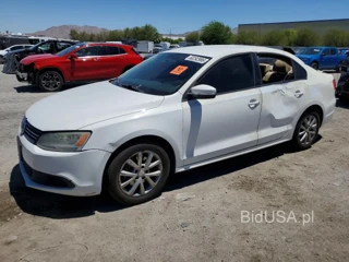 VOLKSWAGEN JETTA SE