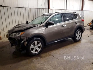 TOYOTA RAV4 XLE