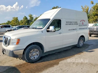 NISSAN NV 2500 HD S