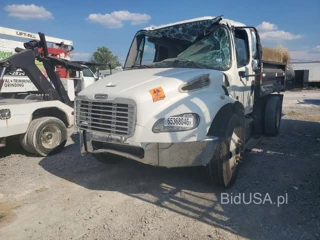 FREIGHTLINER M2 106 MEDIUM DUTY