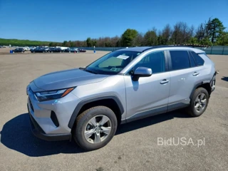 TOYOTA RAV4 HYBRID XLE