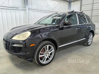 PORSCHE CAYENNE TURBO