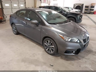 NISSAN NISSAN VERSA SV XTRONIC CVT