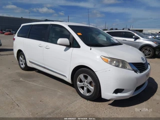 TOYOTA TOYOTA SIENNA LE V6 8 PASSENGER