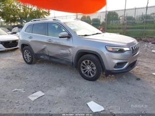 JEEP JEEP CHEROKEE LATITUDE PLUS 4X4