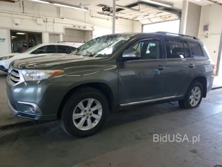 TOYOTA HIGHLANDER SE